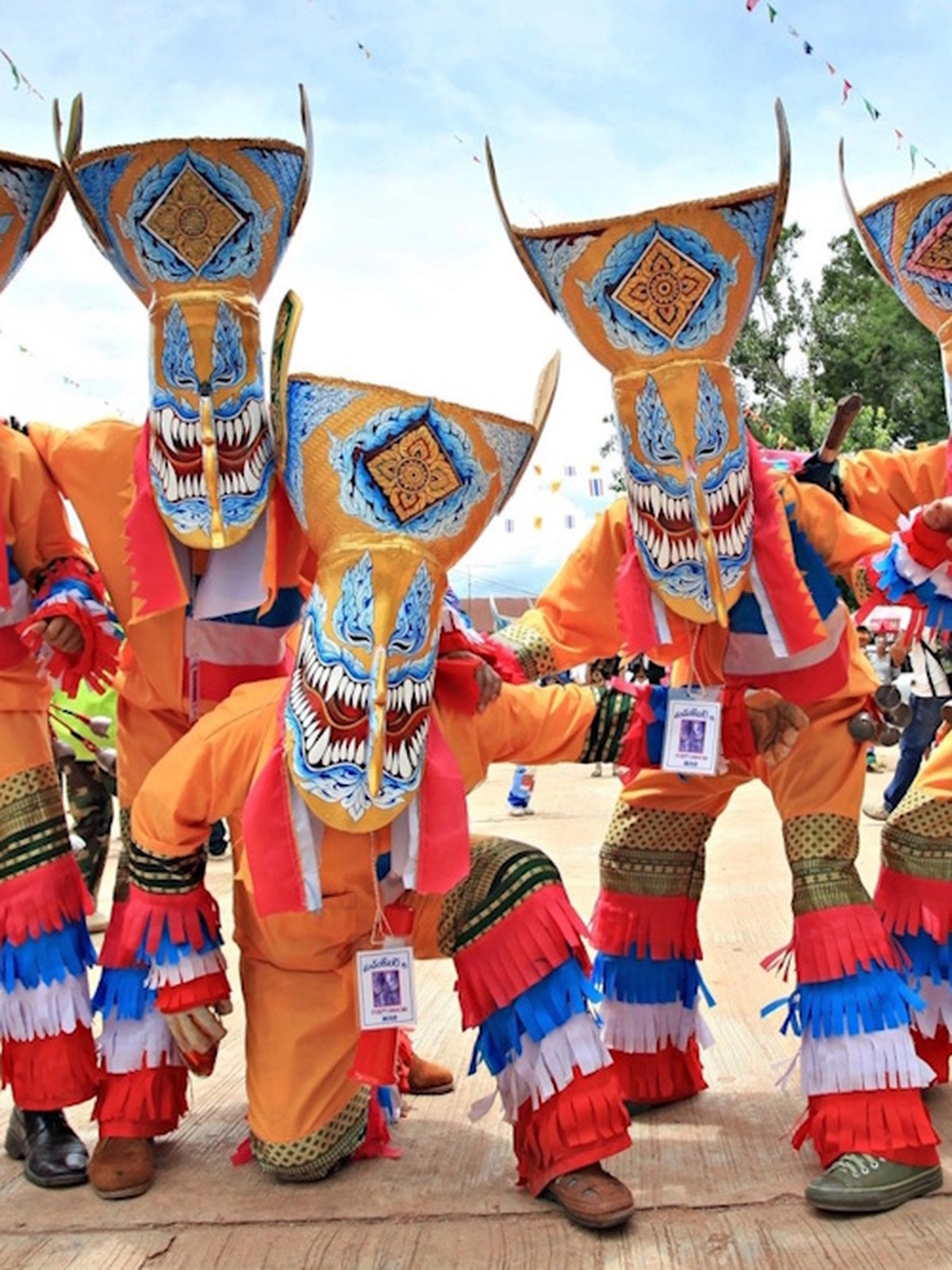 Festival Phi Ta Khon à Loei, tradition culturelle thaïlandaise aux masques colorés dans le nord-est de la Thaïlande.