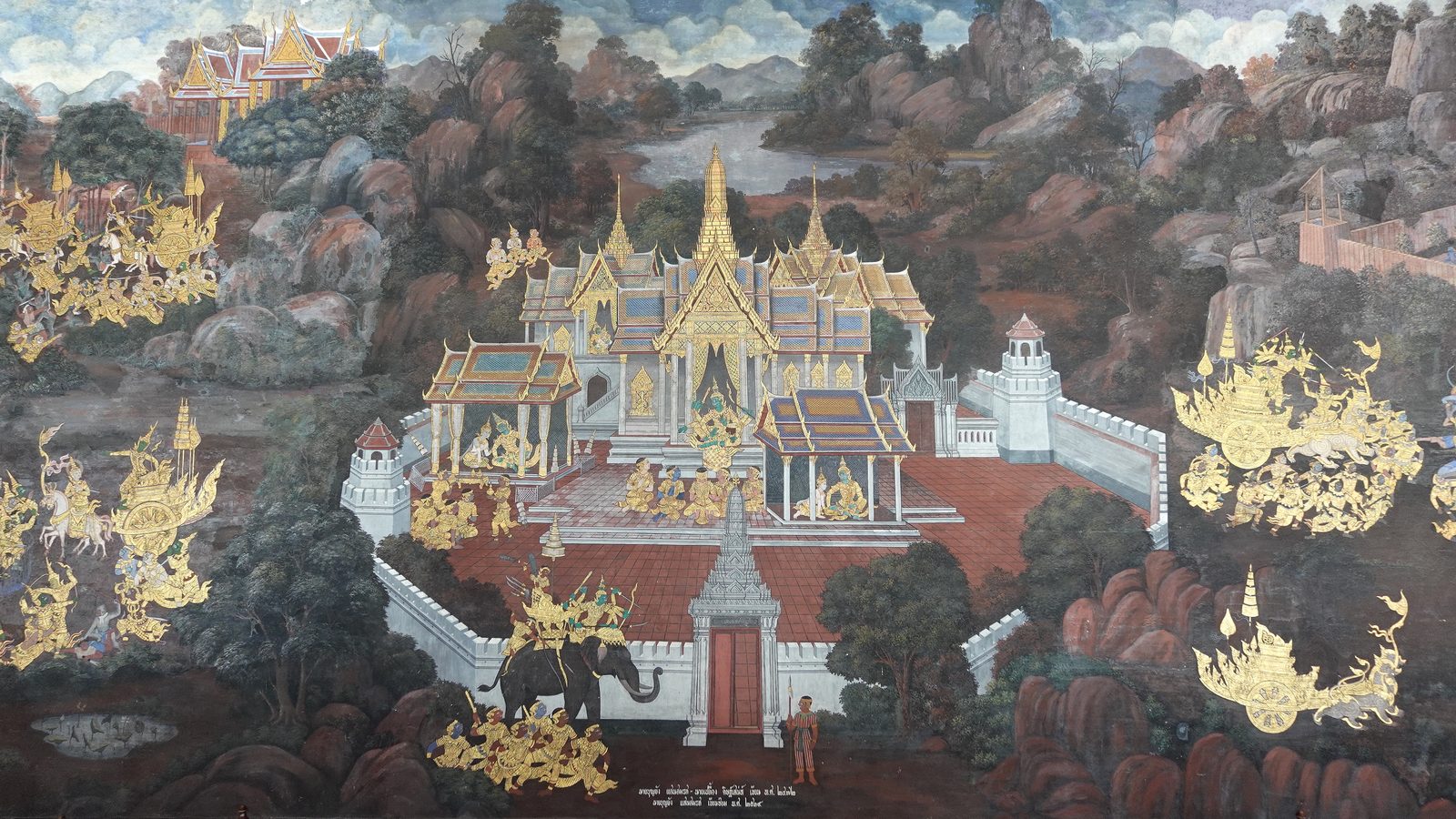 Fresques murales du Ramakien au Wat Phra Kaew, dans l’enceinte du Grand Palais de Bangkok, chef-d’œuvre de l’art traditionnel thaïlandais.
