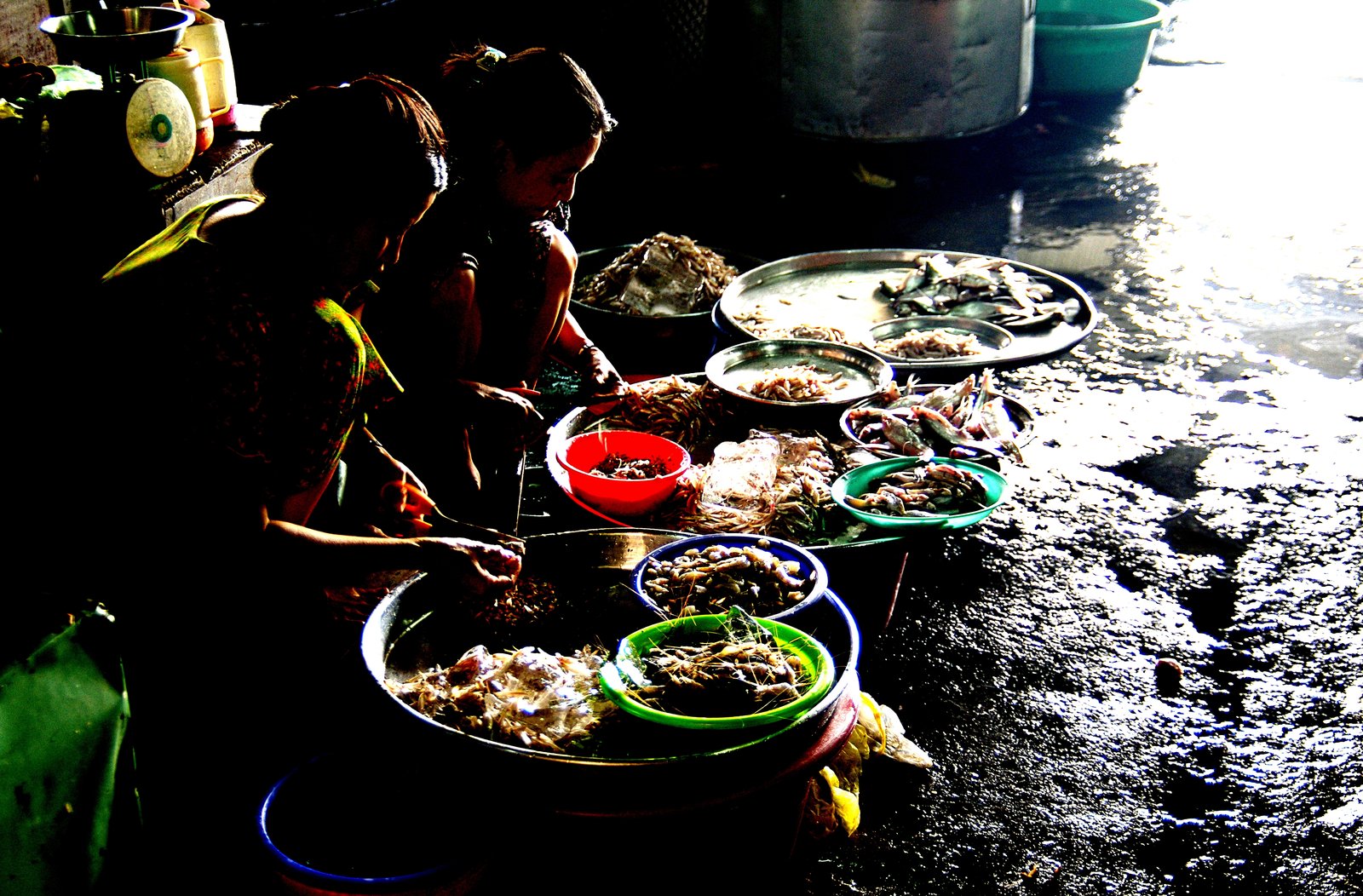 La transmission des savoir-faire et des traditions séculaires, mission de Rock Around Siam en Thaïlande
